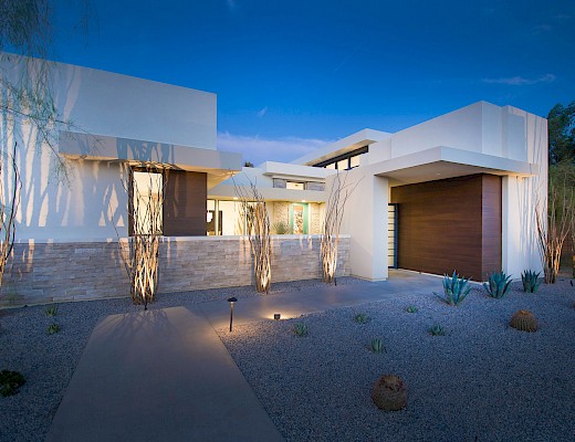 Walkway to front of house